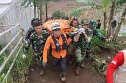 Update Longsor Bandung Barat: 48 Kantong Jenazah Dievakuasi dan 32 Orang Masih Hilang