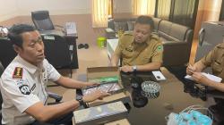 Sambangi Disnaker, Lapas Promosikan Peci Peupeujeuh Karya Warga Binaan