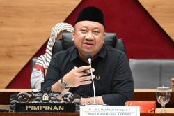 Lalu Hadrian Tegaskan Pendidikan NTB Tak Boleh Dikelola Setengah Hati, Tegaskan Mandatori 20 Persen