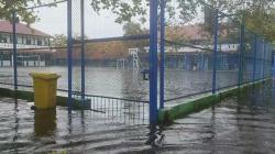 Banjir Terparah dalam 10 Tahun, SMAN 2 Indramayu Terapkan PJJ Darurat