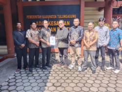 Serahkan Legalitas ke Bakesbangpol, PSHT Cabang Tulungagung Kedepankan Nilai Persaudaraan