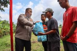 Dukung Swasembada Pangan Nasional, Polresra Cirebon Gelar Tanam Jagung