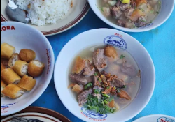 Turun di Stasiun Bogor? Ini 5 Tempat Sarapan Legendaris yang Selalu Diburu Wisatawan