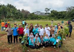 Tanpa APBD, Camat Sukaraja Kabupaten Bogor Bersama Karang Taruna dan KNPI Hijaukan 1,2 Hektare Lahan