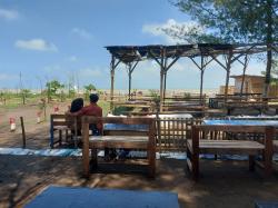 Sepinya Pantai Pelawangan Indah Pemalang Dikeluhkan Pengelola dan Pedagang