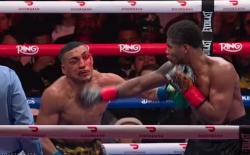 Tinju Dunia: Pergerakan Jenius Shakur Bikin Teofimo Lopez Mati Kutu