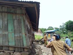 Angin Puting Beliung Terjang Rumah Warga Kurang Mampu di Manusasi TTU