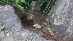 Jembatan Antardesa di Mandalawangi Ambruk, Akses Lumpuh Ribuan Warga Terisolasi