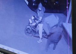 Terekam CCTV, Kotak Amal Masjid di Purwakarta Digondol Maling Dini Hari