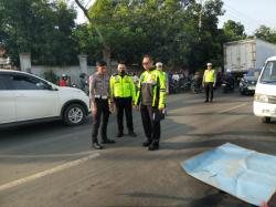 Terjatuh Dari Sepeda Pancal Lalu Terlindas Truck, Lansia di Probolinggo Tewas di Lokasi