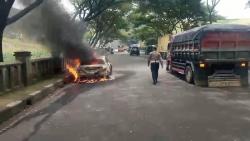 Identitas Mobil Terbakar di Nagreg Terungkap, Korban Jiwa Ditemukan di Kabin Mercedes-Benz