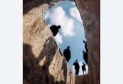 Inilah Alam Barzakh: Kiamat Kecil yang Menentukan Nasib Manusia