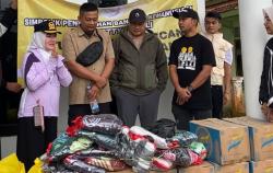 Bencana Longsor Terjang Campakawarna, Ketua DPRD Cianjur Gercep Salurkan Bantuan