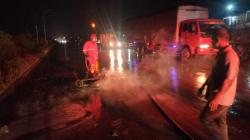 Motor Thunder Terbakar Usai Mengisi BBM di SPBU Perak Jombang, Hanya Sisakan Rangka