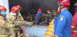 Gedung Berisiko Tinggi Terbakar di Taman Tekno, Api Tak Bisa Dipadamkan dengan Air