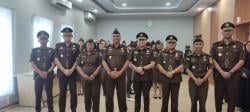 Kajari Lantik Empat Kasi di Lingkungan Kejaksaan Negeri Sorong