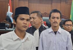 Sidang Dugaan Pemerasan Kadindik Jatim,  Dua Mahasiswa Dituntut 1 Tahun 6 Bulan Penjara