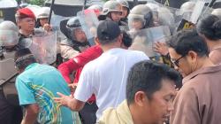 Eksekusi 19 Rumah di Mandalle Pangkep Ricuh, Massa Bakar Ban dan Blokade Jalan Trans Sulawesi