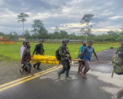 Satgas Ops Damai Cartenz Kuasai Bandara Korowai, Jenazah Pilot Smart Air Dievakuasi ke Timika