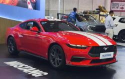 Deretan Mobil Mahal di IIMS 2026, Adu Gengsi Raksasa Otomotif