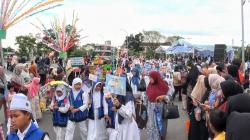 Sambut Bulan Suci Ramadhan 1447 Hijriah, Ribuan Warga Palangka Raya Ikuti Pawai Tahrib