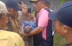 Warga Tambun Digegerkan Penemuan Bayi dengan Ari-ari Menempel, Tergeletak di Bawah Pohon
