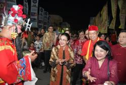Buka Pasar Imlek Semawis, Agustina Sebut Kedamaian Warga Jadi Kunci Kesejahteraan Semarang