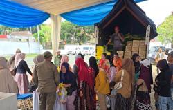 Tiga Jam Ludes, Antusias Warga Serbu Gerakan Pangan Murah