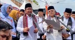 Pramono Borong Bandeng di Acara Festival Bandeng Rawa Belong, Terbesar Capai 14 Kg