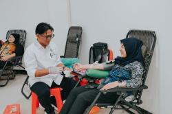Ratusan Peserta Ikut Donor di Surabaya, 153 Kantong Darah Terkumpul