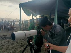Tertutup Awan, Tim Rukyatul Gagal Lihat Hilal di Pantai Duta Probolinggo