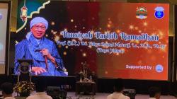 Tak Hanya Karier, Buya Yahya Minta Alumni Hadirkan Dampak Nyata bagi Umat