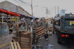 Rumah Camat Ciputat Didemo Pedagang Sayur Imbas Penertiban!