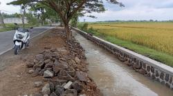 Talud Irigasi Gondang–Toyogo Ambrol Saat Proyek Masih Berjalan, BBWS Diminta Evaluasi