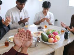 MUI Karawang Ingatkan Kesederhanaan dalam Tradisi Bukber