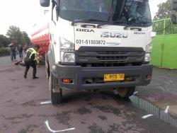Kecelakan Maut Truk Tangki Tabrak Motor di Jombang, Ibu Muda Tewas Terlindas