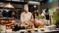 Tak Perlu ke Kairo! Warga Surabaya Kini Bisa Nikmati Beef Halla dan Kaware Khas Mesir untuk Berbuka