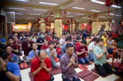 Ribuan Umat Padati Perayaan Imlek, Doa dan Refleksi Warnai Acara