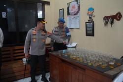 Pengawasan Internal Diperketat, Polisi di Purwakarta Jalani Tes Urine