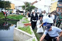 Kurangi Risiko Banjir, Pemkot Semarang Kembali Gelar Aksi Bersih-bersih Sungai