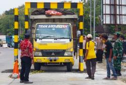 Dugaan Pungli Viral, Dishub Bojonegoro Tegaskan Portal Jembatan Luwihhaji untuk Cegah ODOL