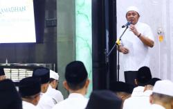 Gubernur Sumsel Herman Deru Ajak Jemaah Masjid Makodam II Sriwijaya Doakan Almarhum Alex Noerdin