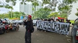 Mahasiswa Geruduk PN Bandung, Tuding Kejari Cianjur Kriminalisasi Kasus Proyek PJU