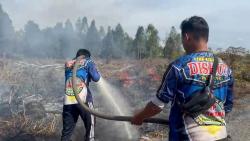 Cuaca Panas kembali Picu Kebakaran Lahan 0,34 Hektare di Kalampangan Palangka Raya