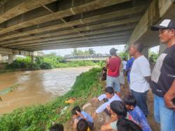 Deras Air Hujan Kiriman dari Hulu Memakan Korban, Bocah 6 Tahun Hanyut di Irigasi Sojomerto Kendal