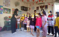 Mahasiswa Universitas LIA Bangkitkan Kampung Inggris Cikoko Lewat Program CEP