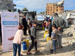 Krisis Kemanusiaan di Gaza, 105 Ribu Liter Air Bersih Disalurkan LAZ Peduli Dakwah dan BAZNAS