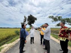 Proyek Jalan BKKD Rp2 Miliar Sebulan Sudah Rusak, Pemkab Bojonegoro Perintahkan Bongkar Total
