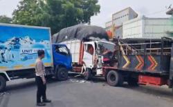 Kronologi Kecelakaan Beruntun 4 Kendaraan di Jalur Ponorogo Magetan