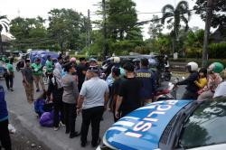 Berbagi Takjil hingga Buka Puasa, Cara Polres Gowa Rangkul OKP dan Ojol Jaga Kamtibmas